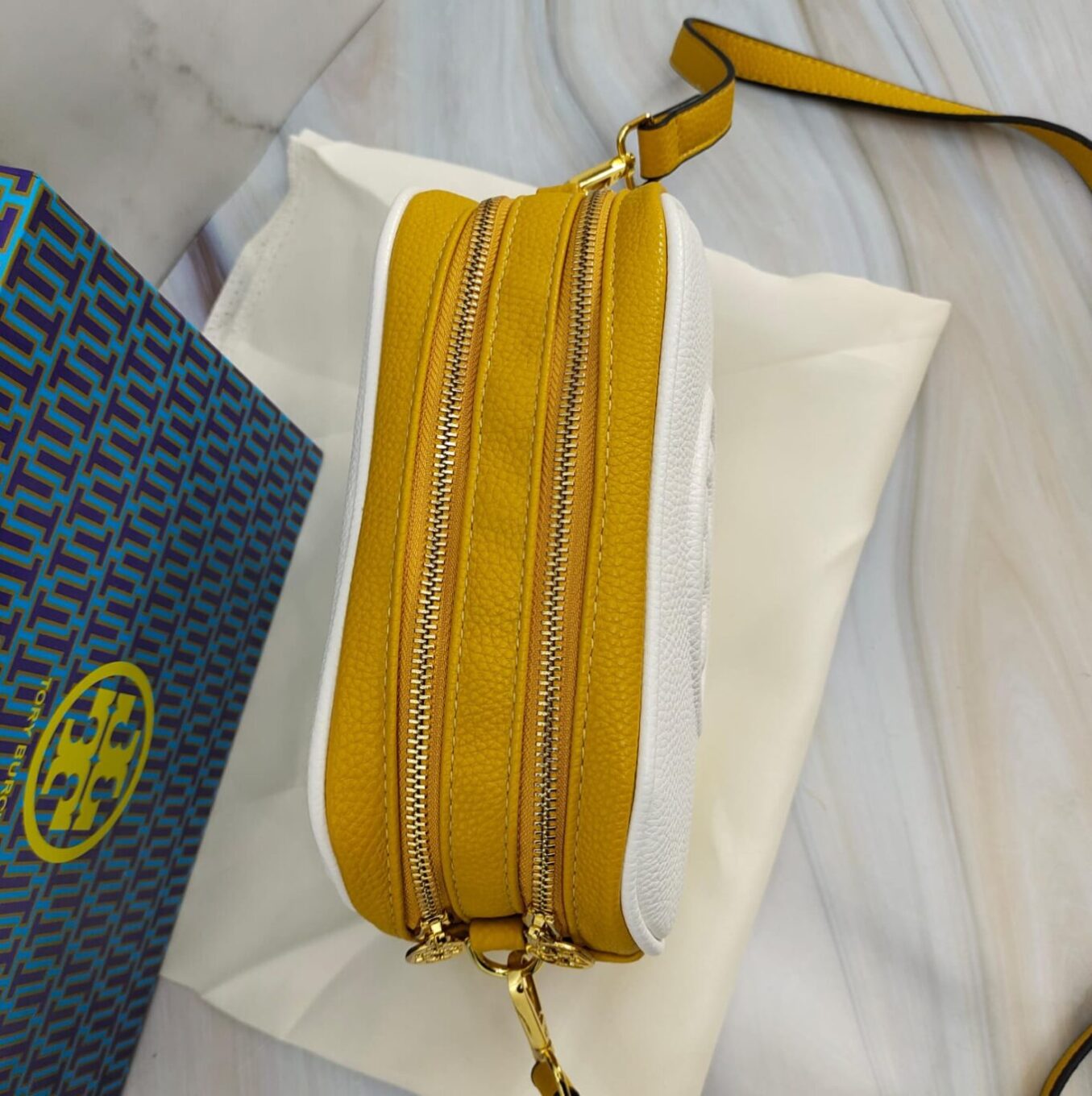 Tory Burch Perry Bombe White yellow Color Camera Bag (With Box)