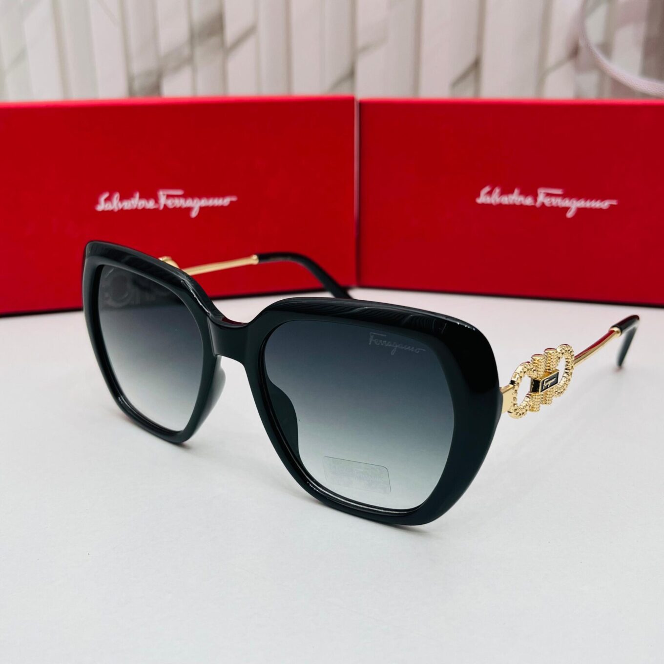 Salvetore Ferrogamo Wayfarer Sunglass For Women