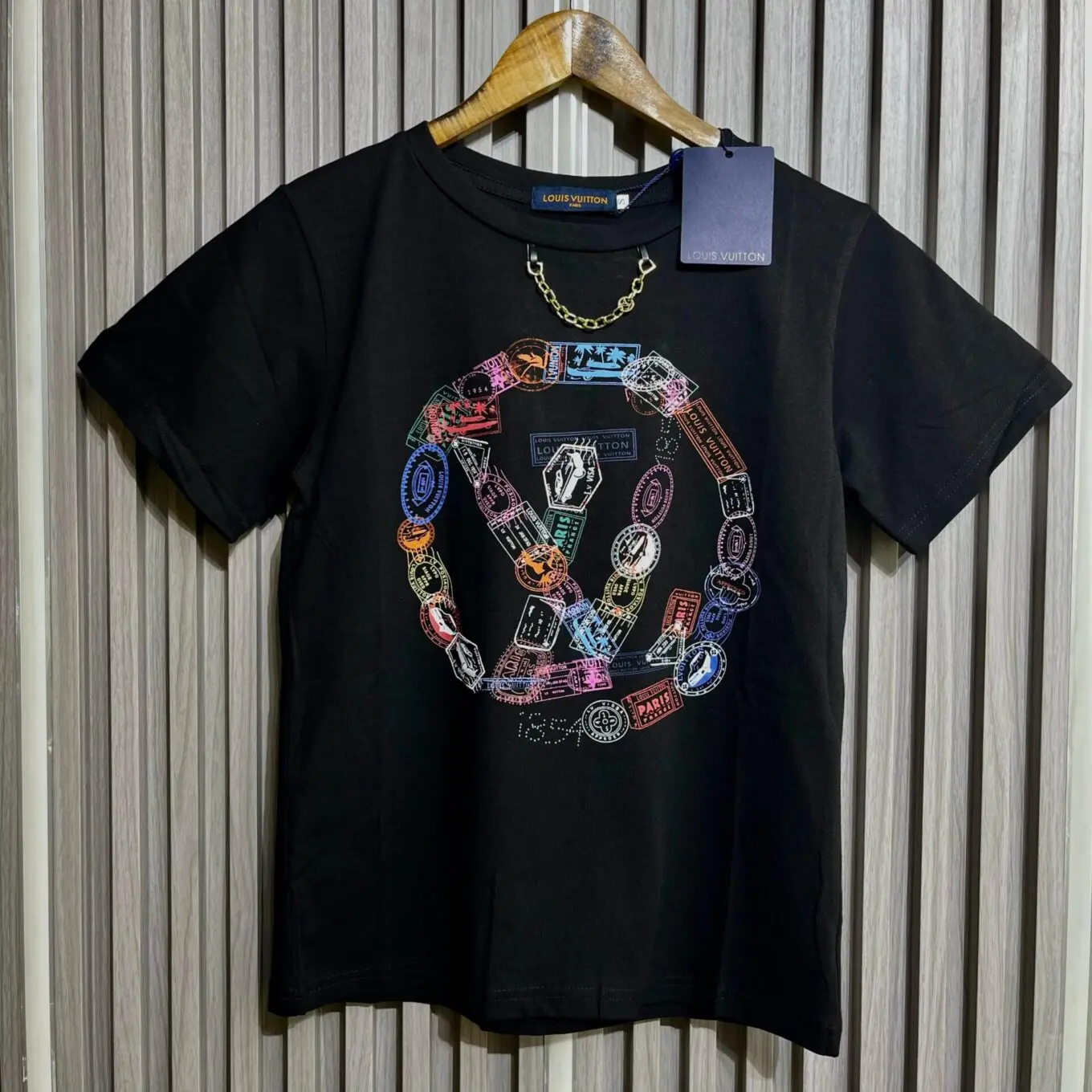 WhatsApp-Image-2025-05-03-at-8.24.43-PM Louis Vuitton Black T-shirt