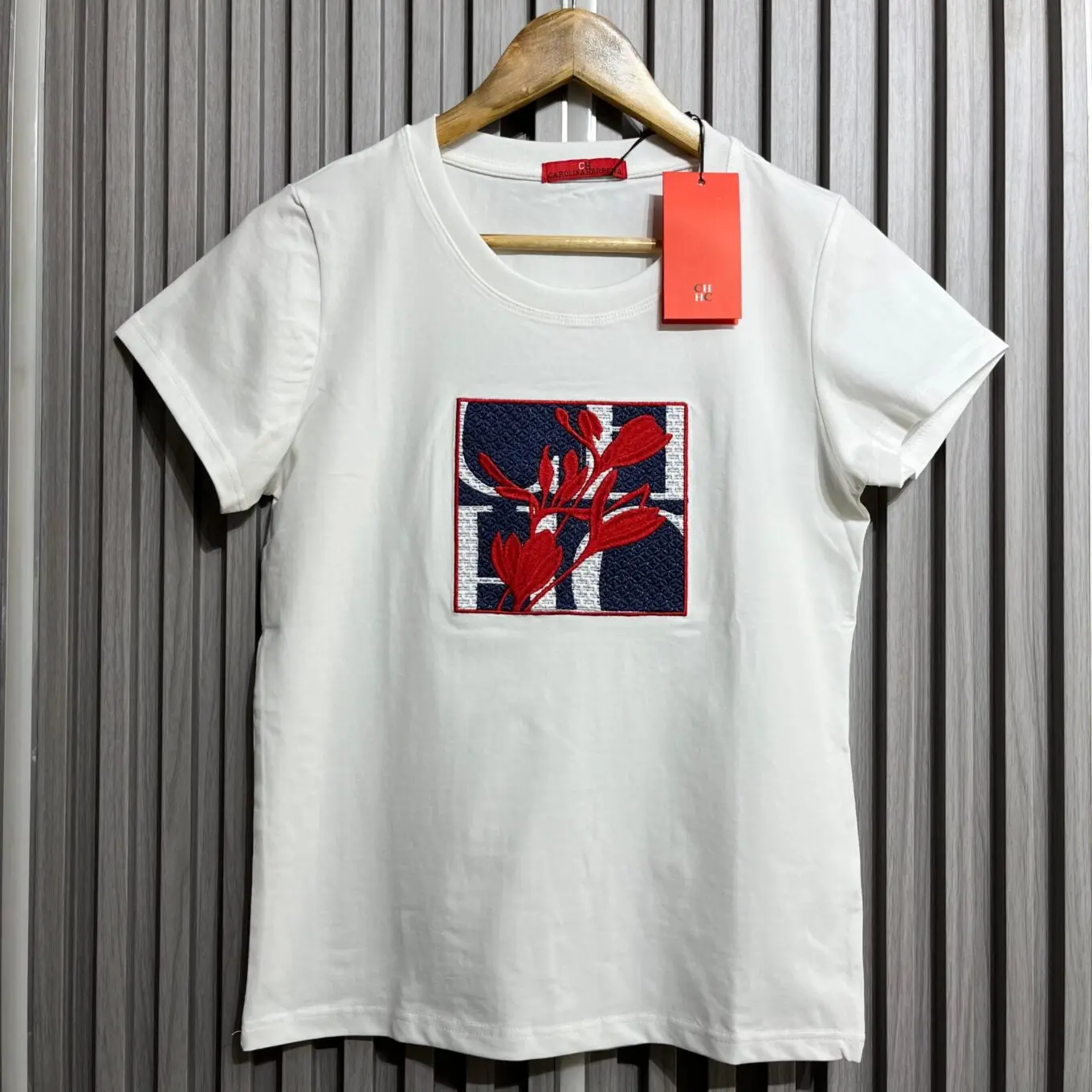 WhatsApp-Image-2025-06-16-at-2.21.32-PM Carolina Herrera White Tshirt For Women
