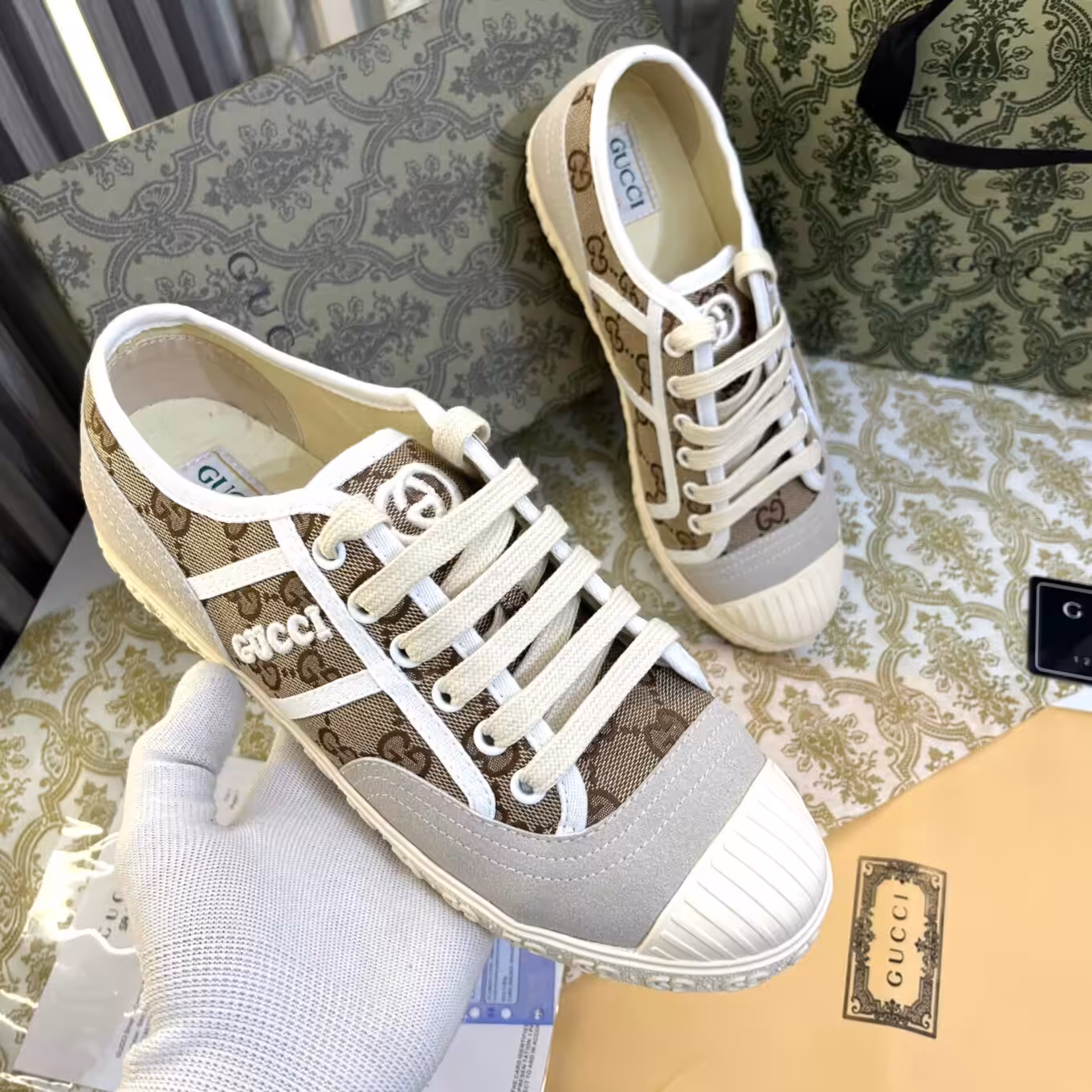 Gucci GG Supreme Canvas Sneaker
