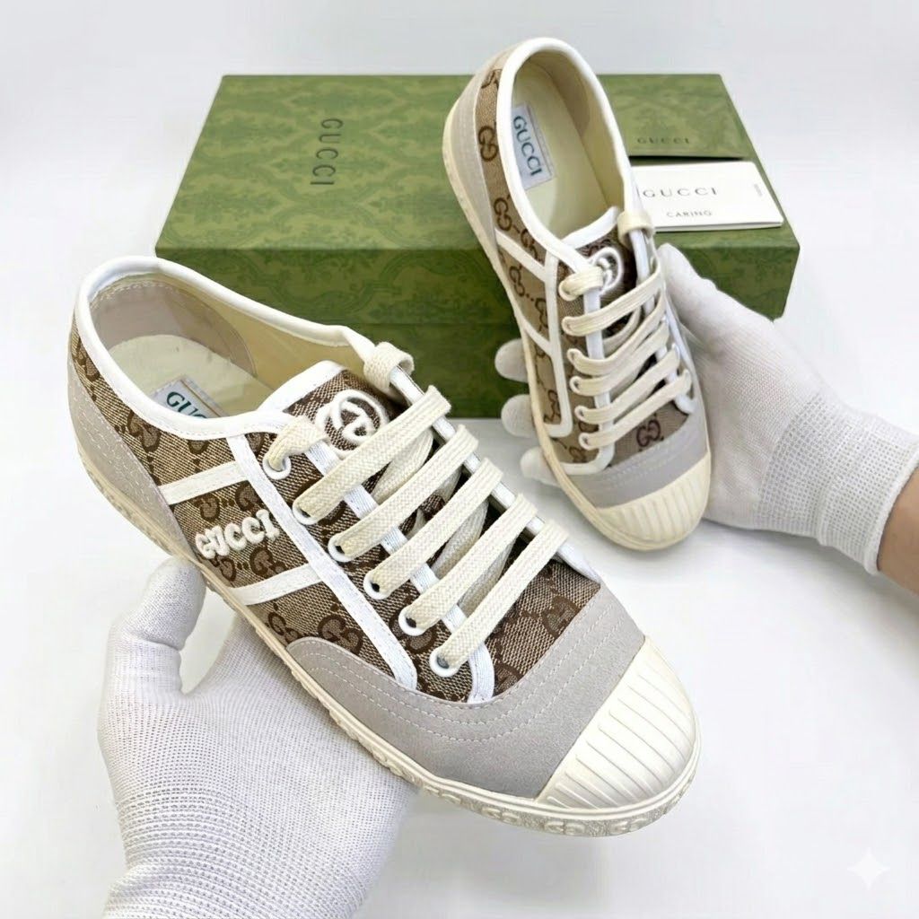 Gucci GG Supreme Canvas Sneaker