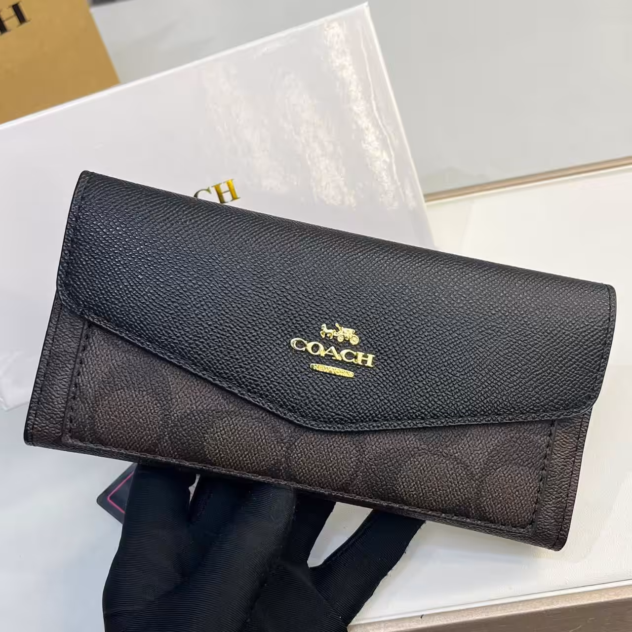 WhatsApp Image 2025-12-19 at 1.39.29 AM (1) Coach Coffee Black 3 Fold Envelop Signature Wallet