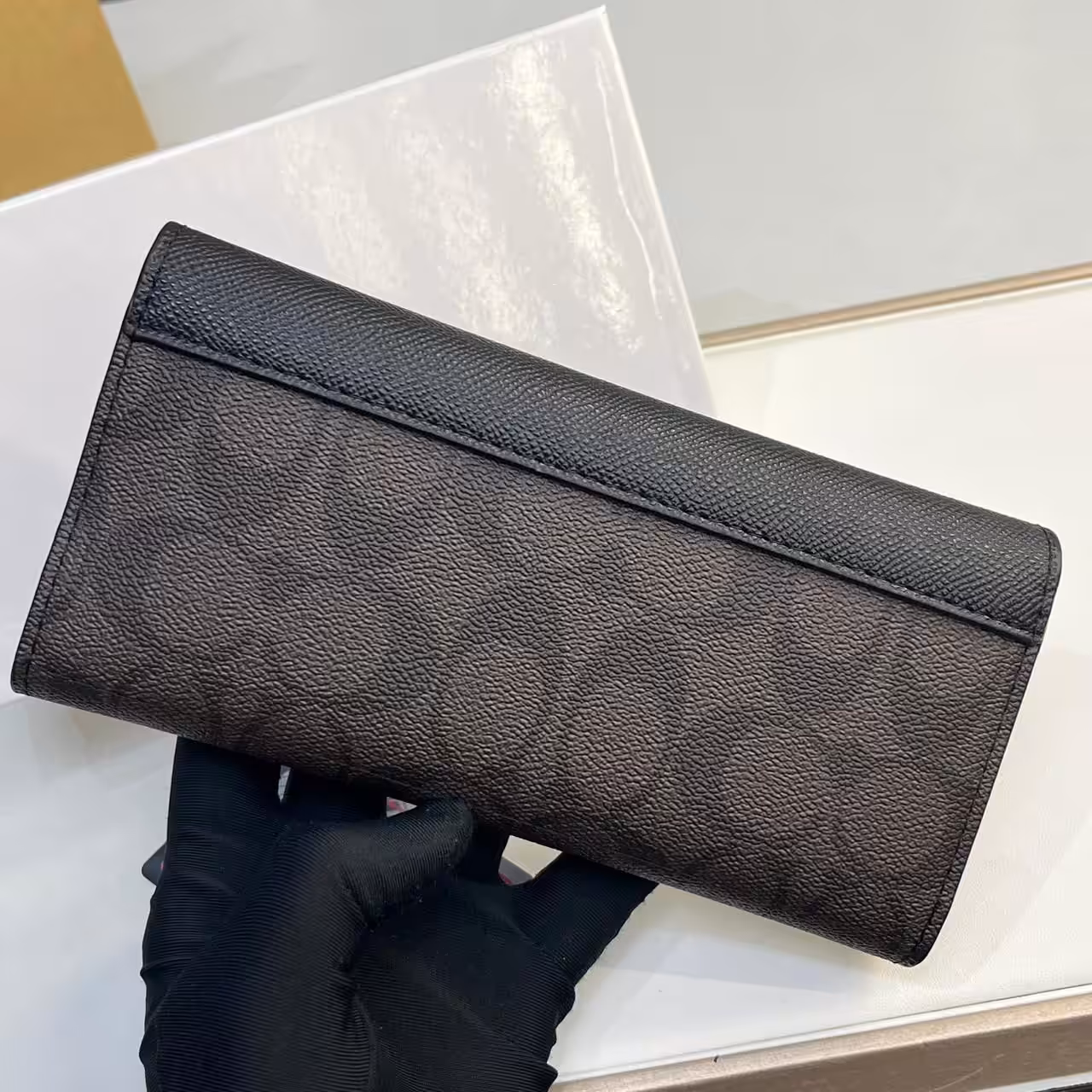WhatsApp Image 2025-12-19 at 1.39.30 AM Coach Coffee Black 3 Fold Envelop Signature Wallet