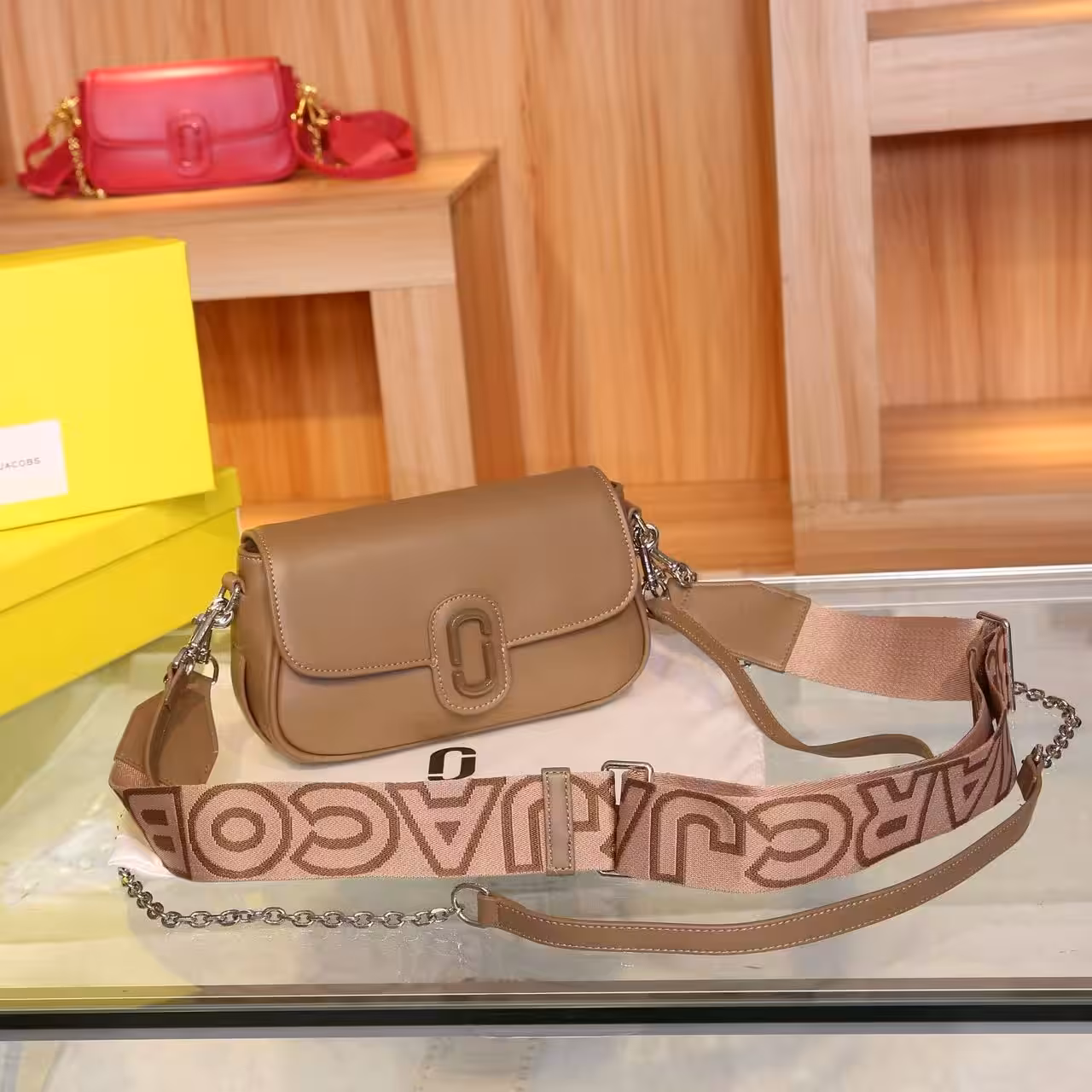 Marc Jacob The Clover Apricot Color Sling Bag (With Box)