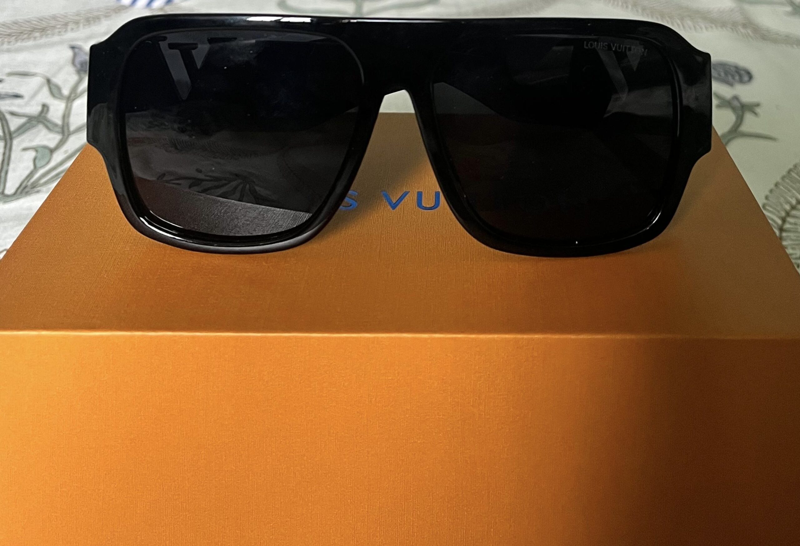 Louis Vuitton LV Initials Square Men Sunglasses photo review