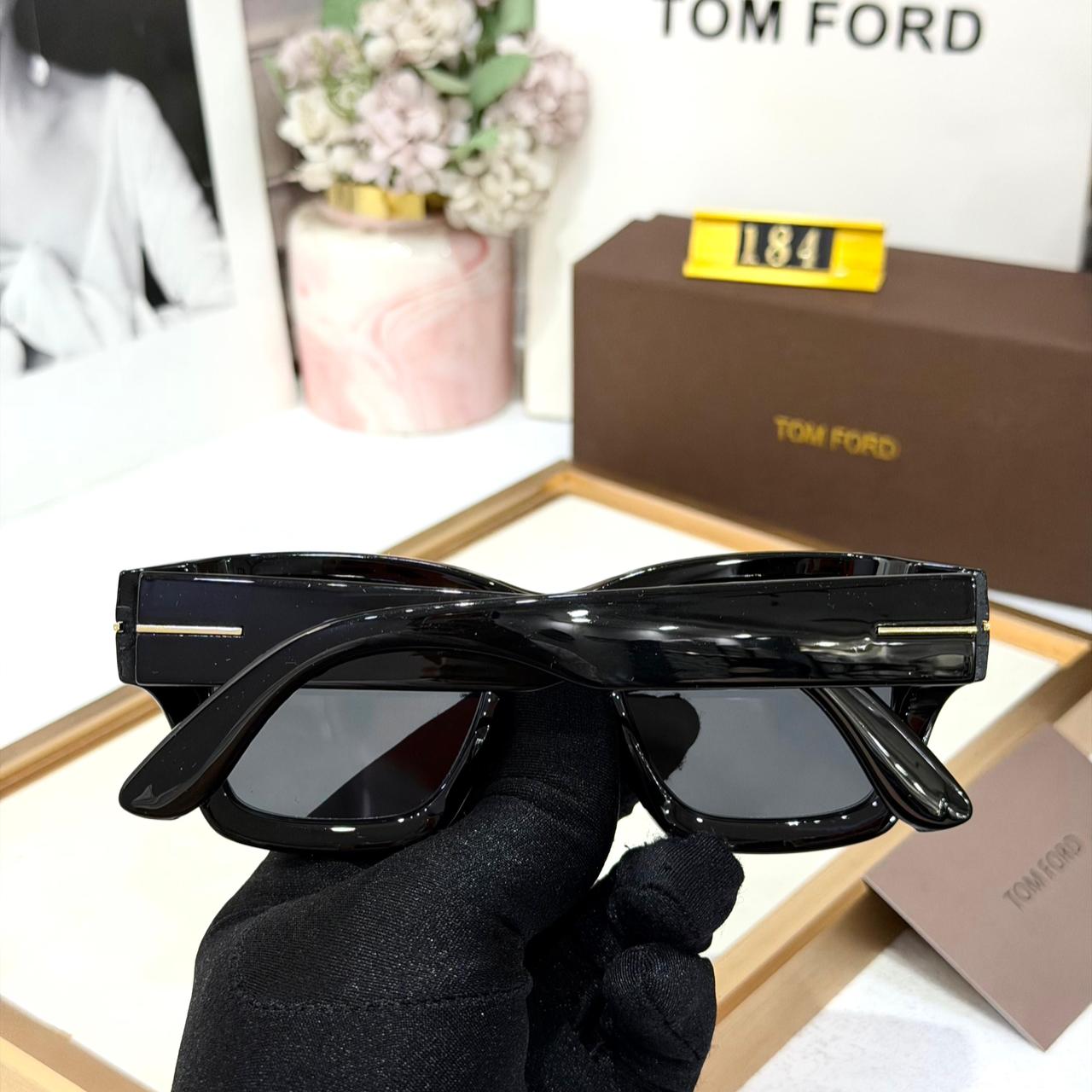 Tomford Black Men Wayfarer Sunglass