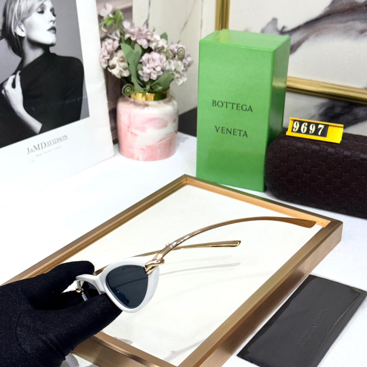 Bottega Veneta Cat Eye Frame White Women’s Sunglasses
