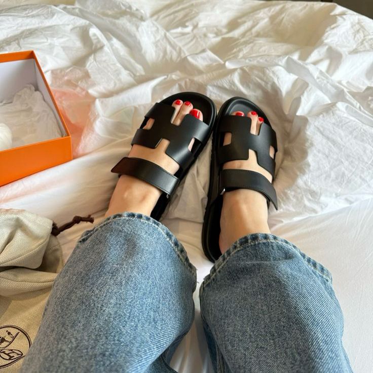 Hermes Chypre Black Sandal